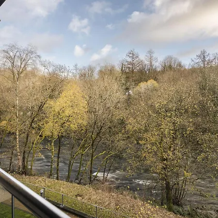 Exceptional 3 Bedroom River View - Pass The Keys *