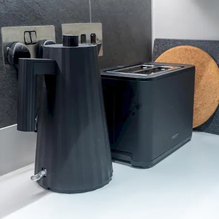 Exceptional 3 Bedroom River View - Pass The Keys