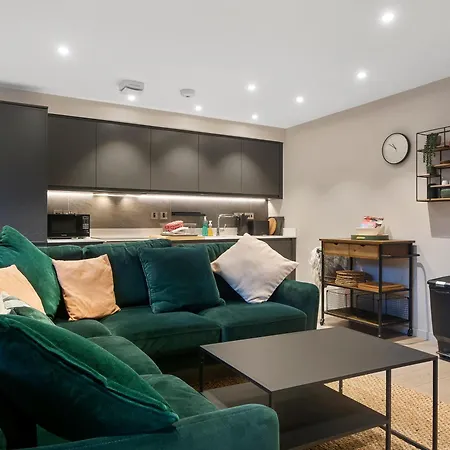 Pass The Keys Exceptional 3 Bedroom River View אולברסטון