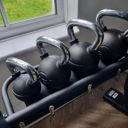 Exceptional 3 Bedroom River View - Pass The Keys *