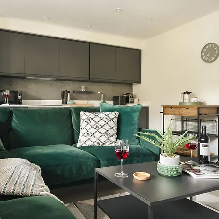 Apartment Exceptional 3 Bedroom River View - Pass The Keys